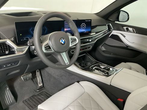 New 2026 BMW X5 sDrive40i w/ M Sport Package image 22