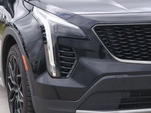 Used 2020 Cadillac XT4 Premium Luxury FWD image 9