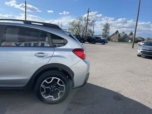 Used 2017 Subaru Crosstrek 2.0i AWD/4WD image 8