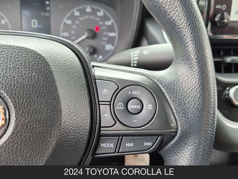 Used 2024 Toyota Corolla LE FWD image 18