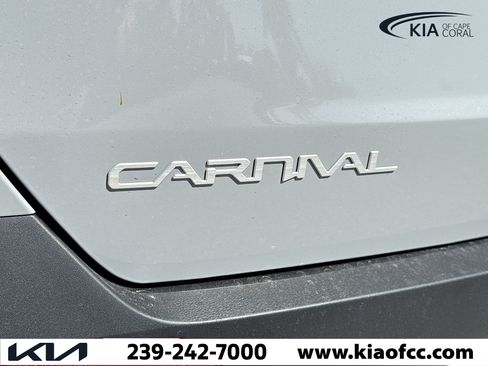 New 2026 Kia Carnival EX image 11