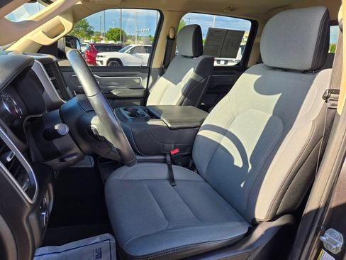 Used 2019 RAM 1500 Big Horn AWD/4WD image 15