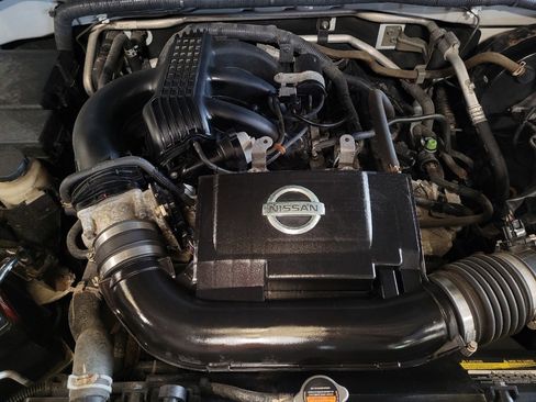Used 2014 Nissan Xterra X AWD/4WD image 30