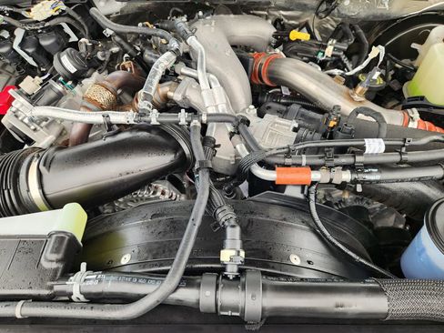 Certified 2026 Ford F250 Platinum AWD/4WD image 30