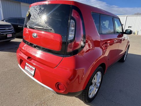 Used 2018 Kia Soul + FWD image 15