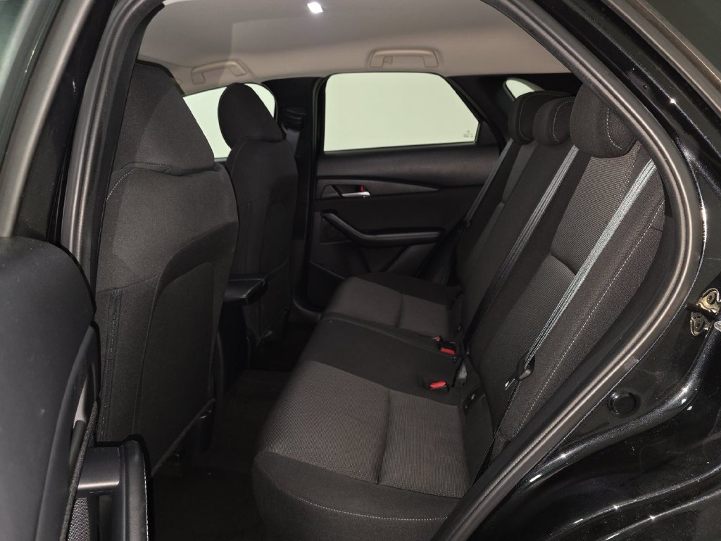 Used 2022 MAZDA CX-30 AWD 2.5 S image 4