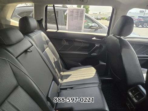 Used 2022 Volkswagen Tiguan SE FWD image 7