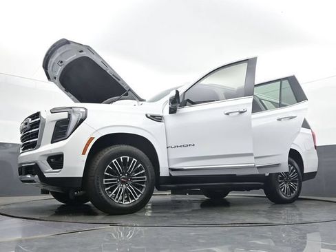 Used 2025 GMC Yukon Elevation w/ LPO, Floor Liner Package AWD/4WD image 59