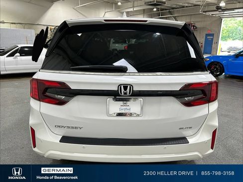 Certified 2025 Honda Odyssey Elite image 7