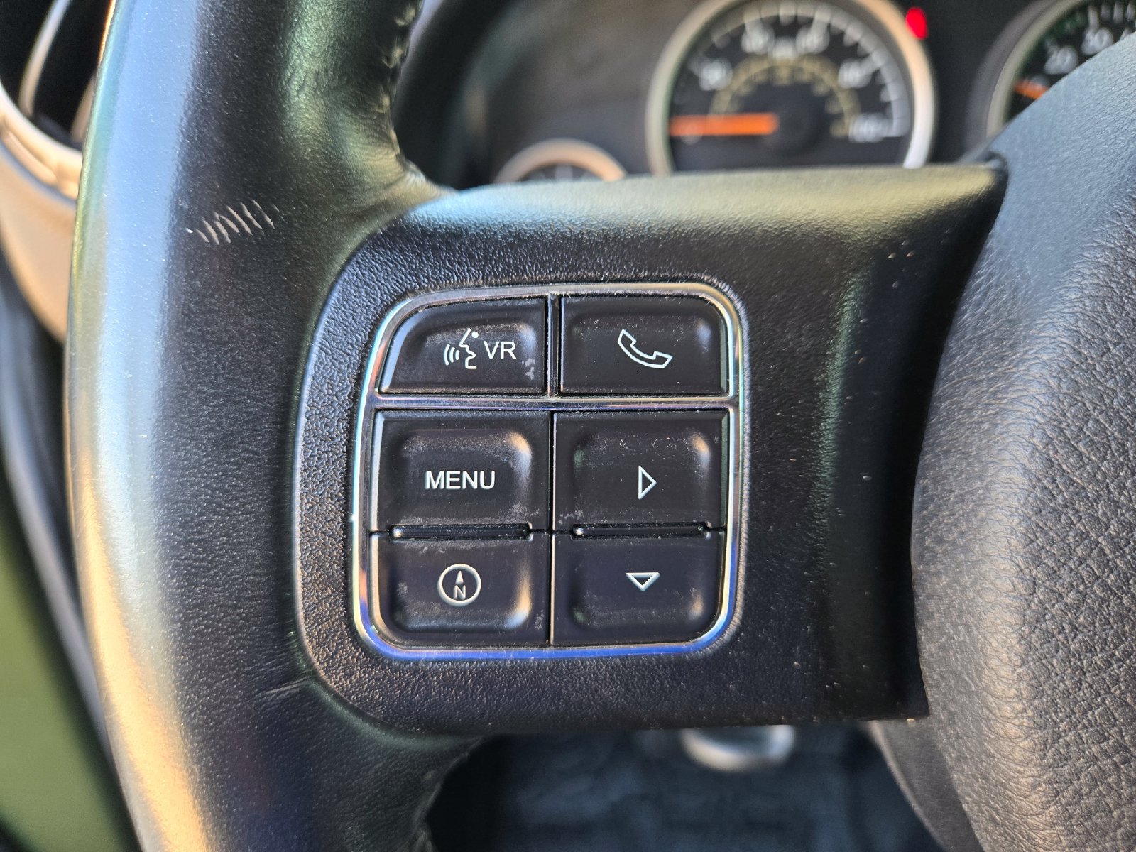 Used 2016 Jeep Wrangler Unlimited Sahara AWD/4WD image 12