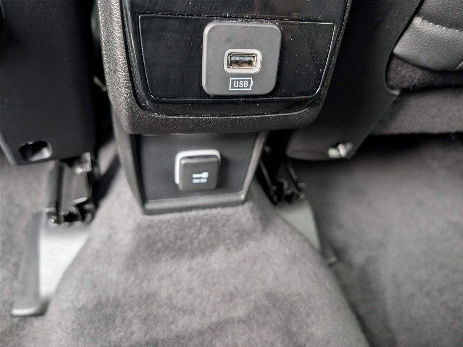 Used 2023 Jeep Compass Limited AWD/4WD image 15