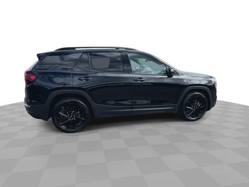Used 2024 GMC Terrain SLT w/ Elevation Edition AWD/4WD image 9
