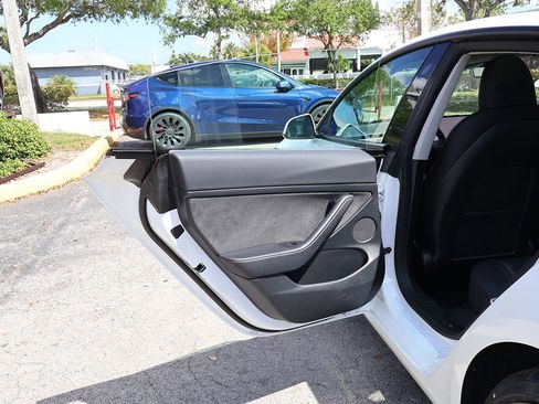 Used 2023 Tesla Model 3 Performance AWD/4WD image 24