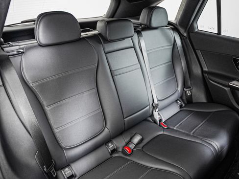Certified 2026 Mercedes-Benz GLC 300 image 10