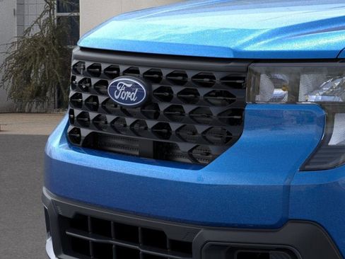 New 2025 Ford Maverick XLT w/ XLT Luxury Package image 18