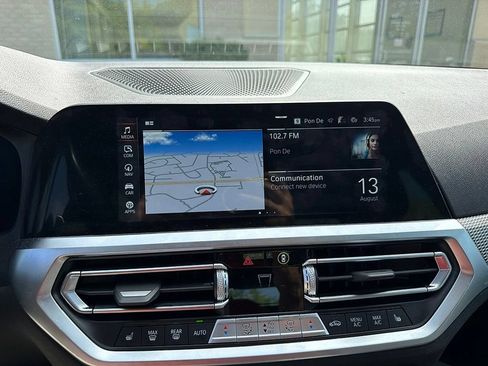 Used 2022 BMW 330i xDrive Sedan w/ M Sport Package AWD/4WD image 15