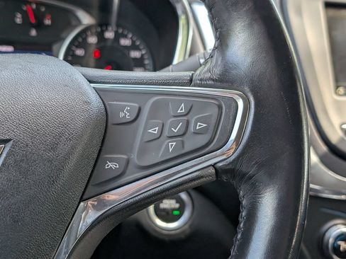 Used 2019 Chevrolet Equinox LT FWD image 27