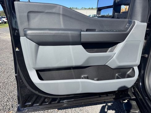 New 2026 Ford F250 XL w/ STX Appearance Package AWD/4WD image 31