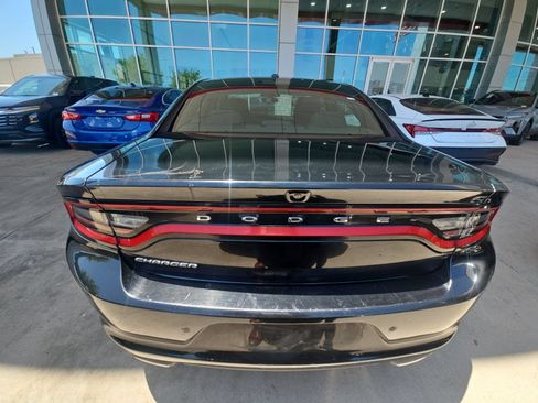 Used 2022 Dodge Charger SXT RWD image 14