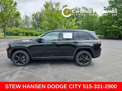 Used 2023 Jeep Grand Cherokee Limited w/ Black Appearance Package