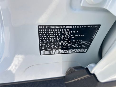 New 2026 Volkswagen Taos SE FWD image 24