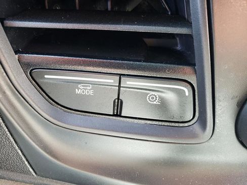 Used 2024 Ford Transit 250 Low Roof w/ Exterior Upgrade Package image 19