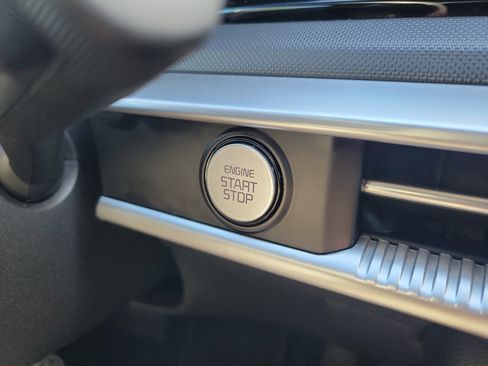 Used 2023 Kia K5 GT-Line image 33