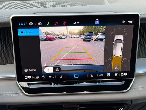 New 2026 Volkswagen Tiguan SE R-Line FWD image 34