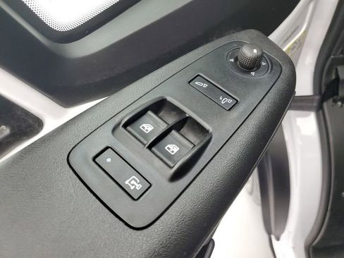 Used 2025 RAM ProMaster 2500 w/ Convenience Group FWD image 17