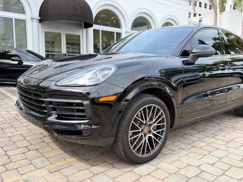 Used 2020 Porsche Cayenne S AWD/4WD image 3