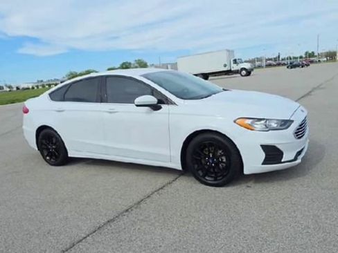 Used 2020 Ford Fusion SE FWD image 9