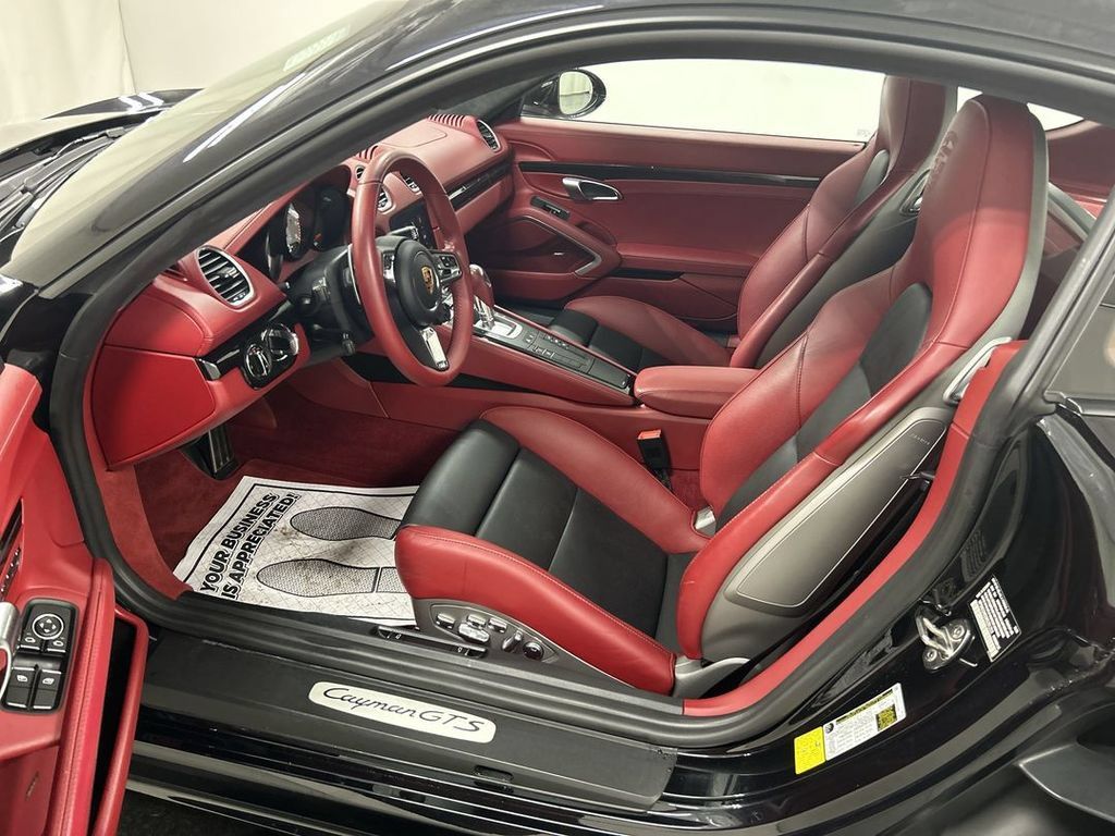 Used 2021 Porsche 718 Cayman GTS RWD image 9