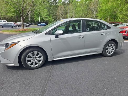 Used 2024 Toyota Corolla LE image 1