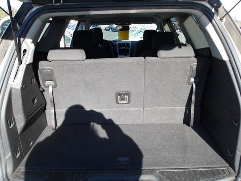 Used 2011 GMC Acadia SLE AWD/4WD image 13