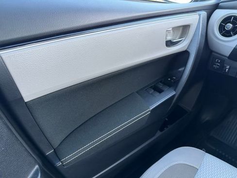 Certified 2017 Toyota Corolla LE w/ Carpet Mat Package (TMS) FWD image 31