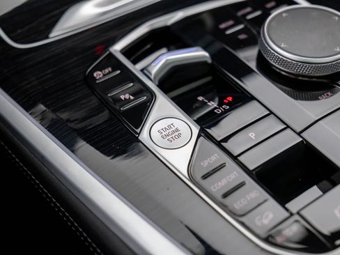 Certified 2025 BMW X5 M60i image 20