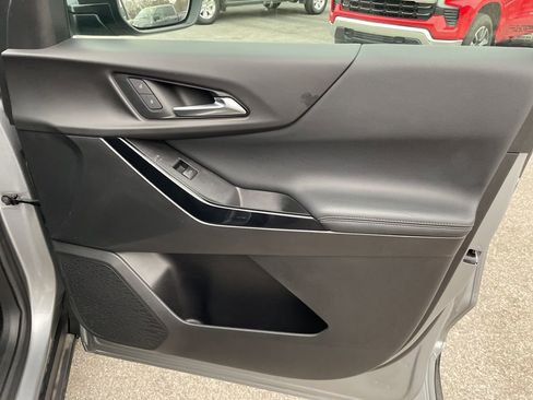 Used 2025 Chevrolet Equinox LT image 29