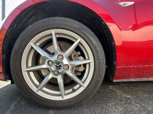 Used 2017 MAZDA MX-5 Miata Sport RWD image 7