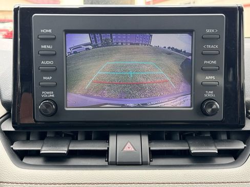 Certified 2019 Toyota RAV4 XLE AWD/4WD image 22