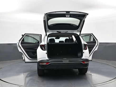 Certified 2024 Hyundai Tucson SEL w/ Convenience Package AWD/4WD image 32