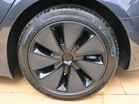 Used 2024 Tesla Model 3 Long Range AWD/4WD image 10