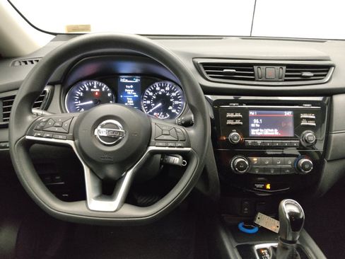 Used 2017 Nissan Rogue S image 22