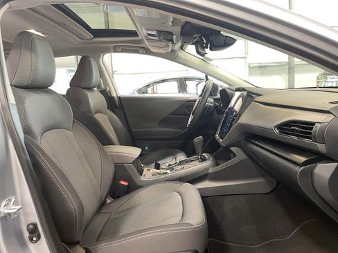Used 2024 Subaru Crosstrek 2.0i Premium image 24