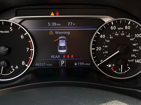 Used 2024 Nissan Altima 2.5 SV image 16