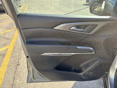 Certified 2025 Chevrolet Traverse LT image 20