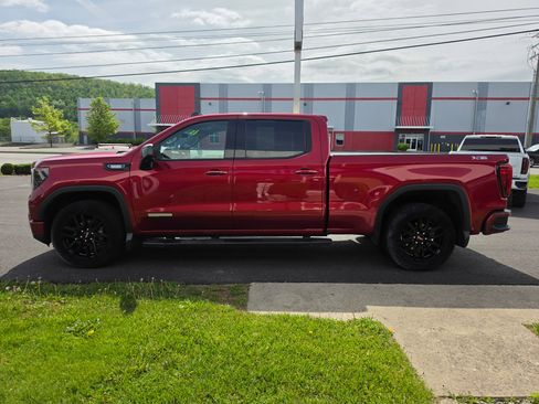Used 2023 GMC Sierra 1500 Elevation w/ Elevation Premium Package AWD/4WD image 7