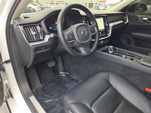 Used 2024 Volvo S60 B5 Core FWD image 23