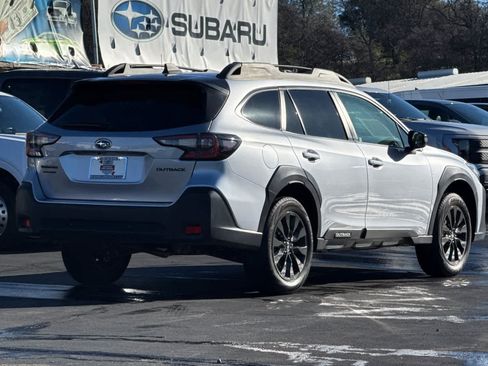 Certified 2024 Subaru Outback Onyx Edition image 4