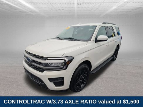 Used 2022 Ford Expedition XLT AWD/4WD image 2