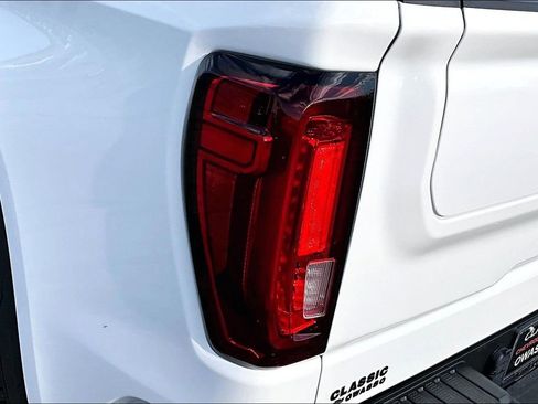 Used 2021 GMC Sierra 1500 SLT RWD image 23